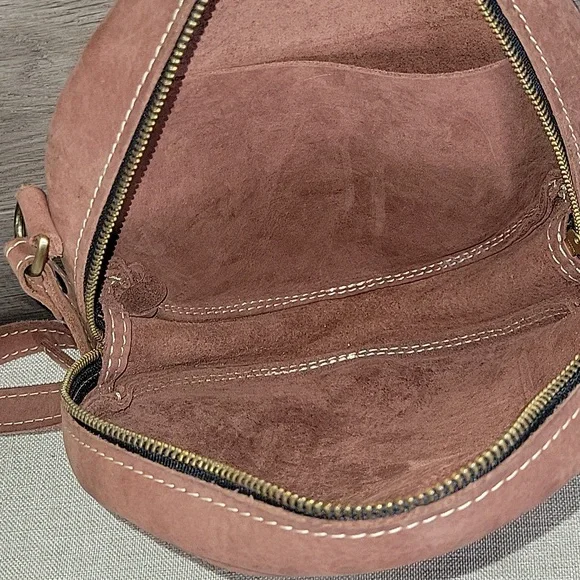 Portland Leather Round Brown Leather Crossbody Shoulder Bag - Picture 10 of 12